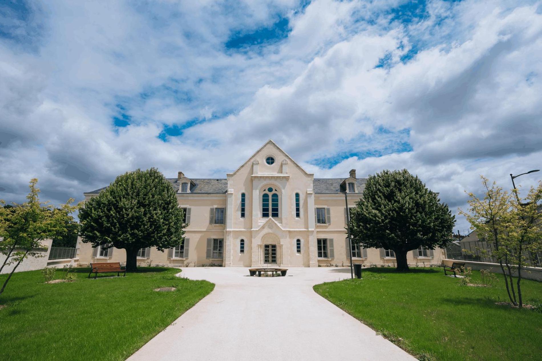 Appart Hotel Saint-Denis Chateauroux Exterior photo